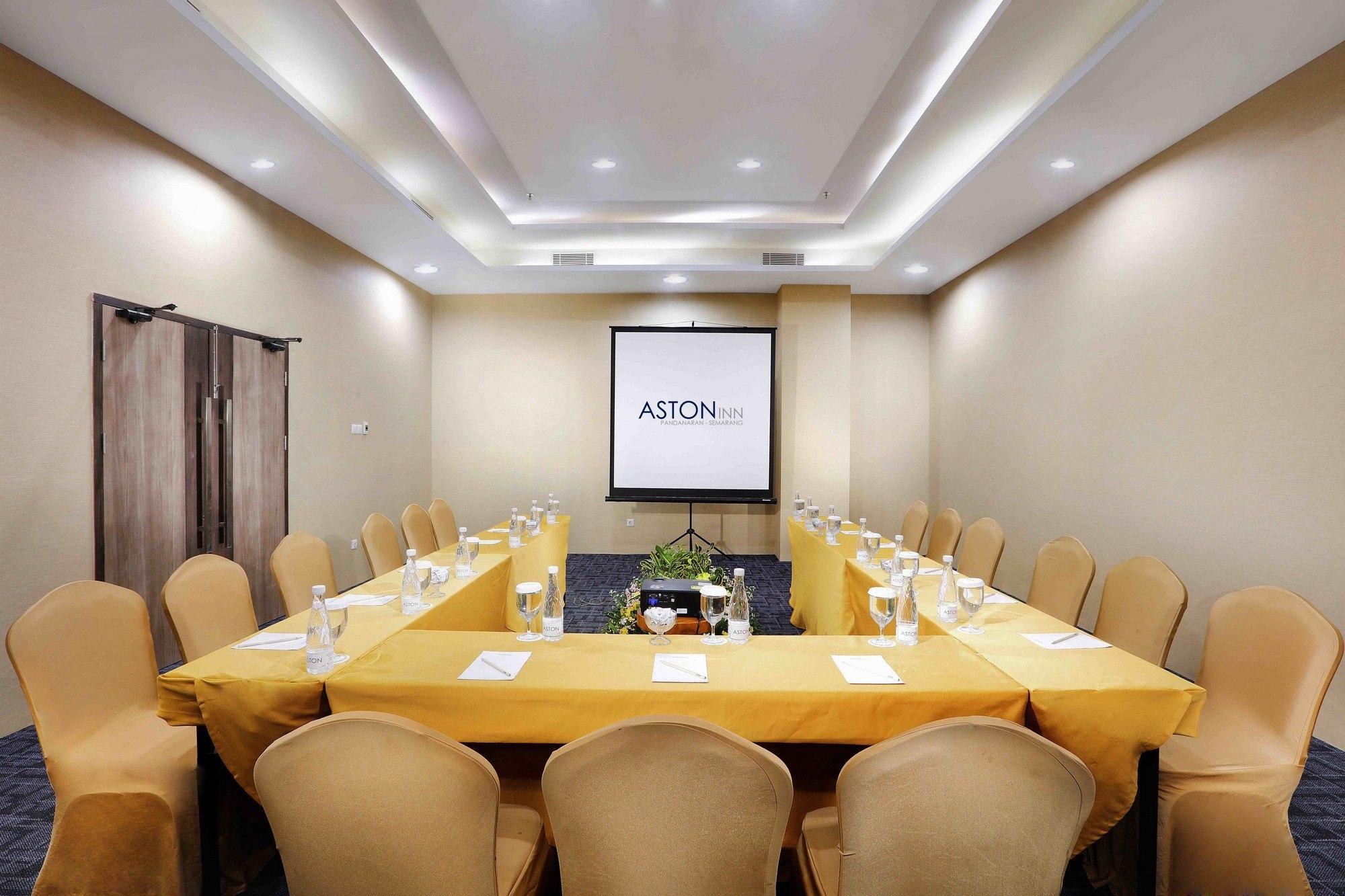 Aston Inn Pandanaran Semarang Eksteriør bilde