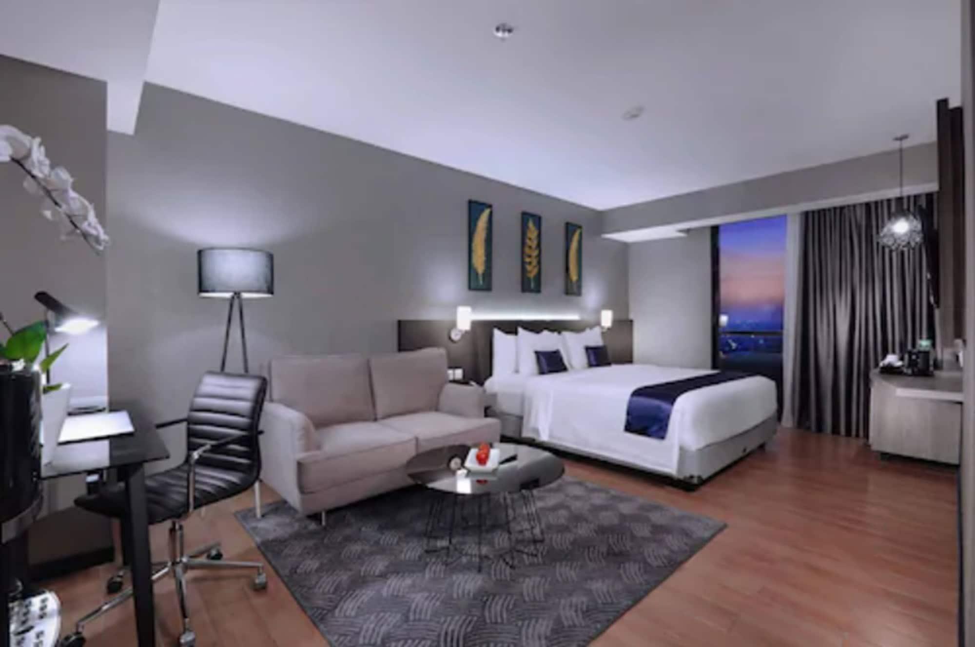 Aston Inn Pandanaran Semarang Eksteriør bilde
